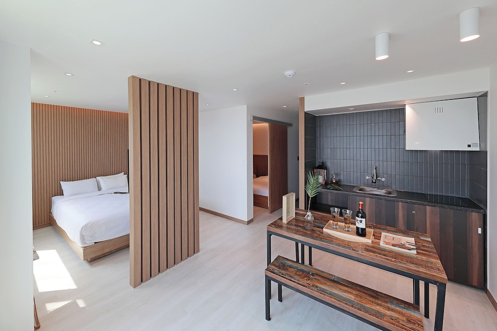 Ocean to you Resort Sokcho Seorak Beach Hotel and condo in Goseong, South Korea