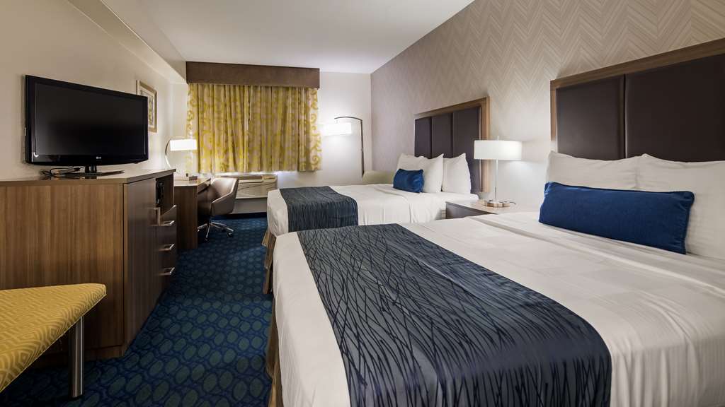 Best Western Plus Tulsa Inn & Suites - photo 3
