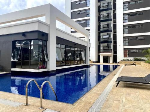Luxury 2 Bedroom Astoria Apartments
