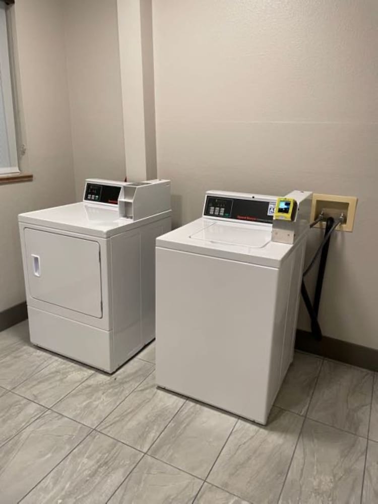 Holiday Inn Express Wichita North Park City by IHG - photo 15