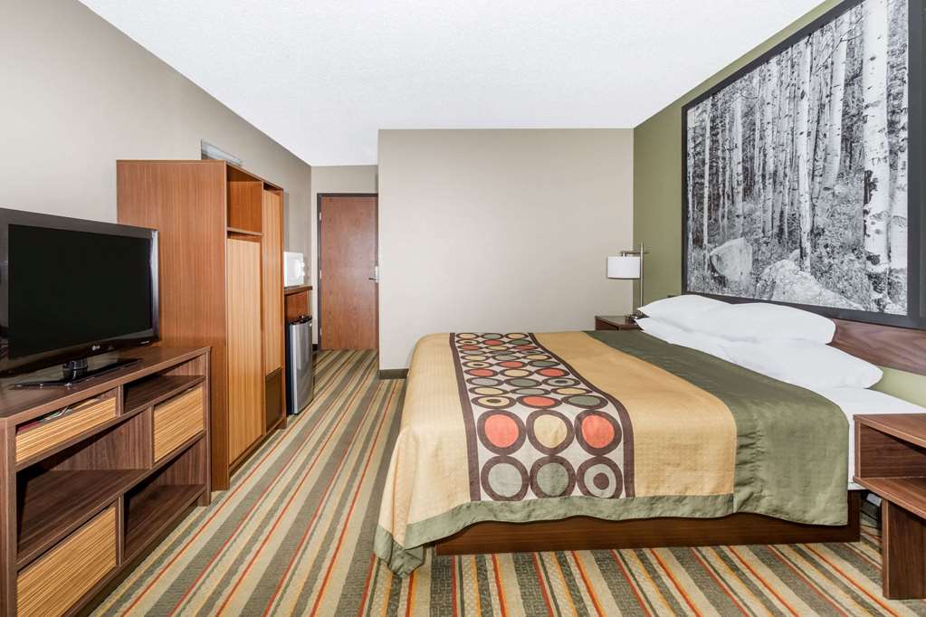 Super 8 by Wyndham Montrose - photo 13