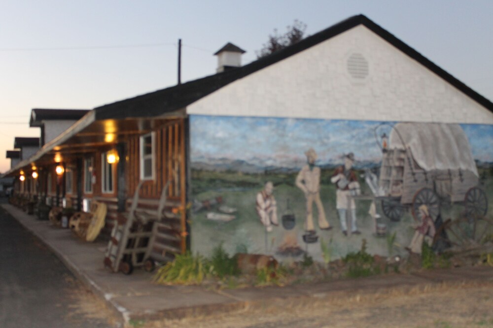 Black Bear Motel - photo 84