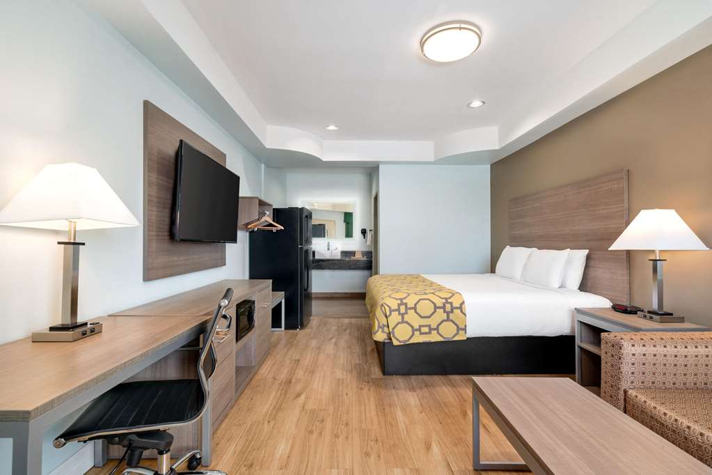Baymont by Wyndham Kingwood - photo 13