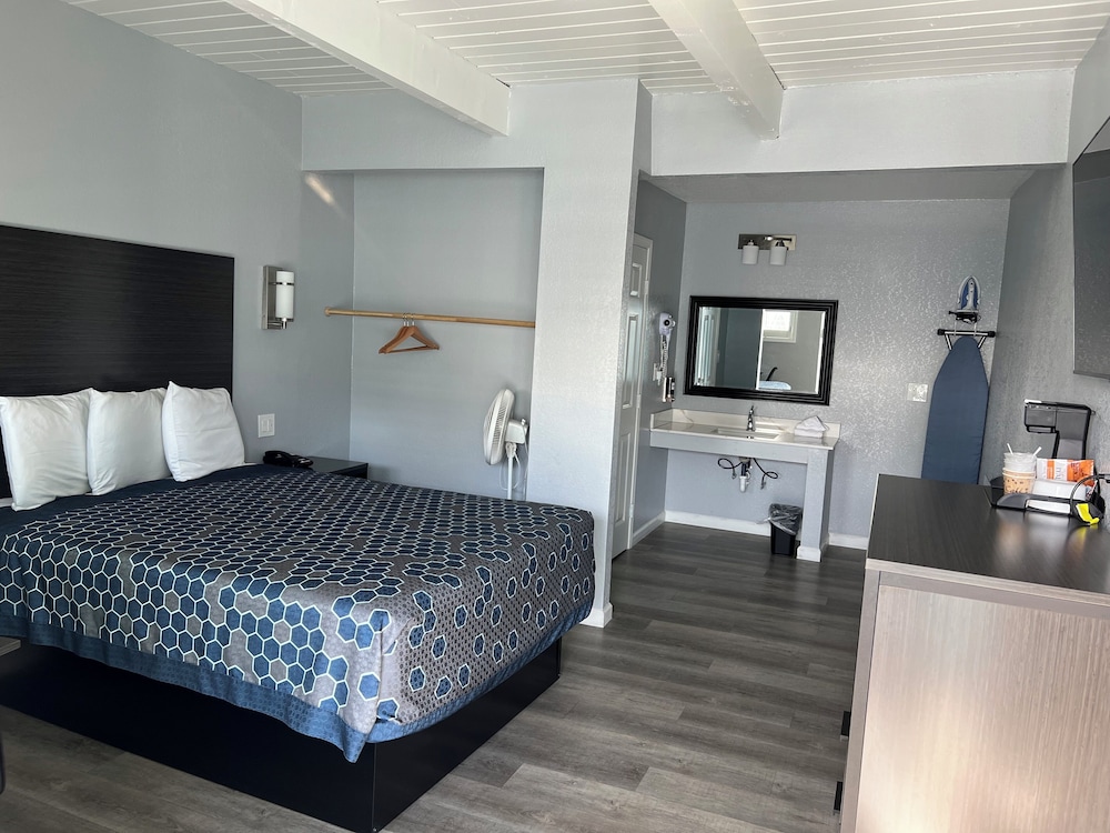 Sea Garden Inn - photo 16