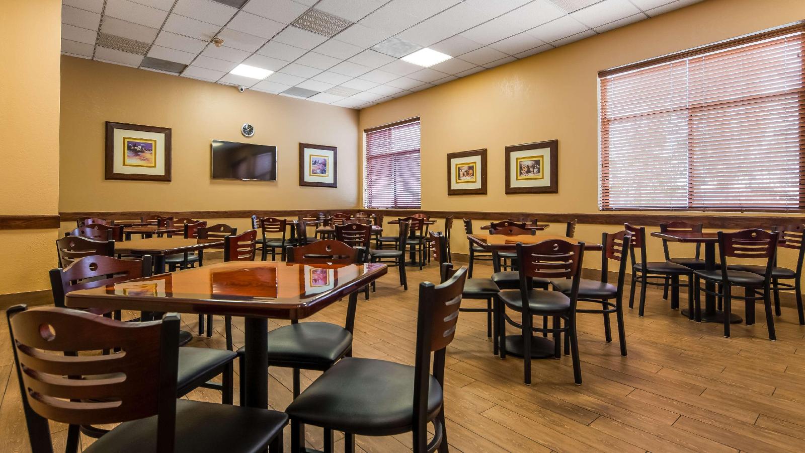 Best Western of Long Beach - photo 21