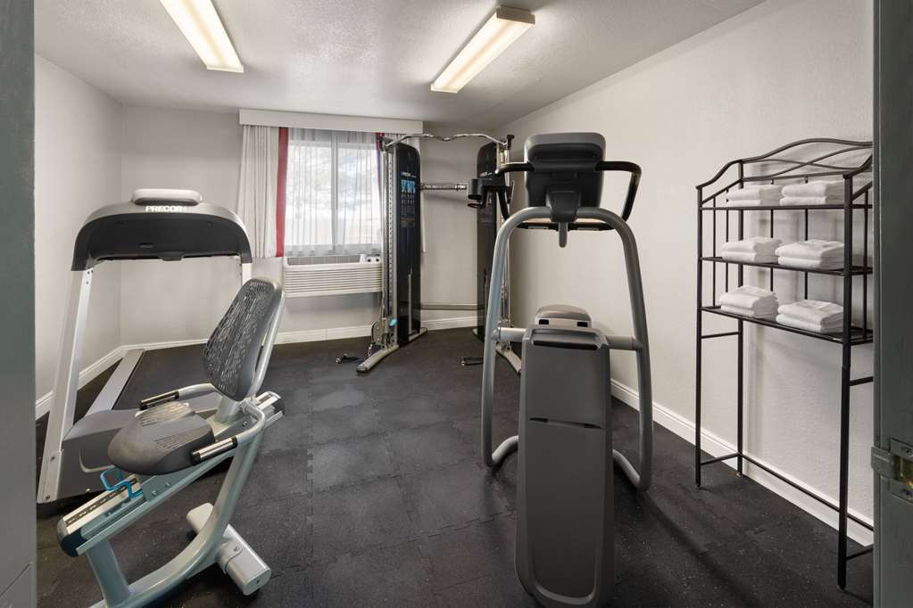 SYLO Hotel Denver Airport a Ramada by Wyndham - photo 8