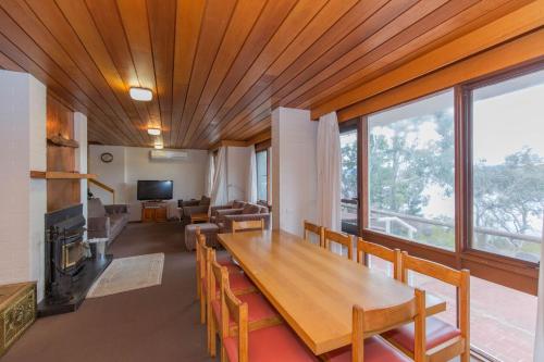 Dauphine 1 23 Townsend Street in Jindabyne, Australia