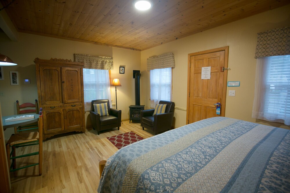 Outside Inn - photo 5