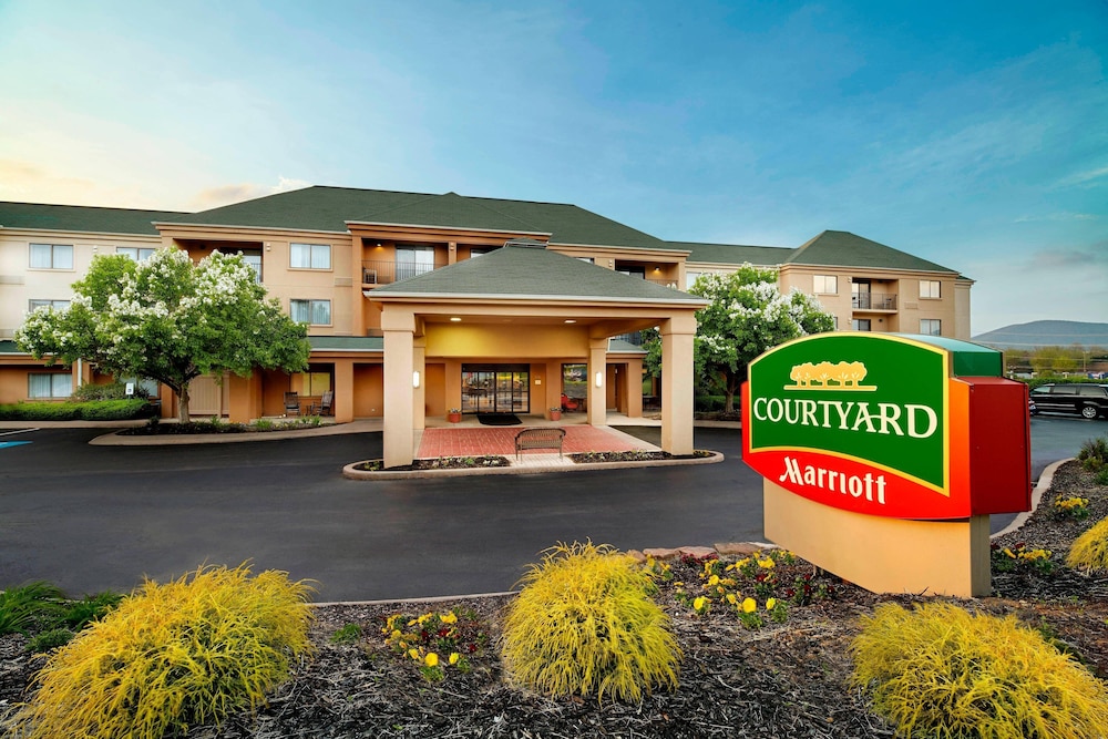 Courtyard by Marriott State College - last minute hotel in State College