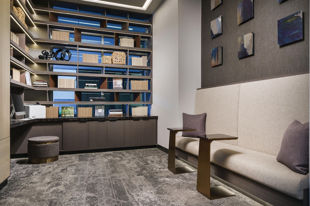 AC Hotel by Marriott Raleigh Downtown - photo 18