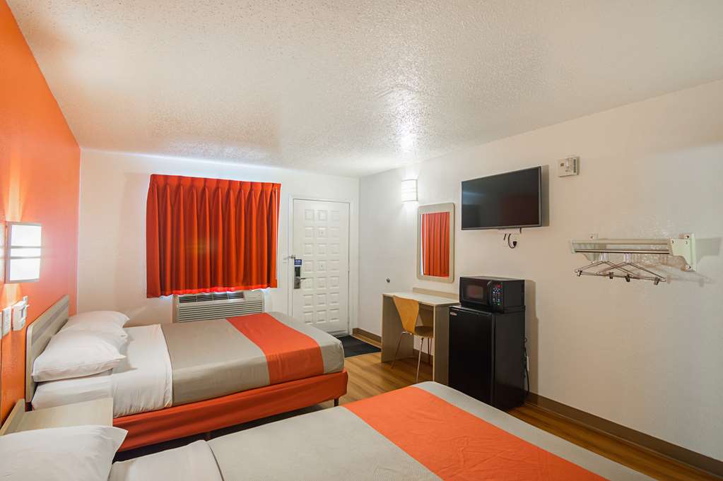 Motel 6 Lawton OK - photo 13