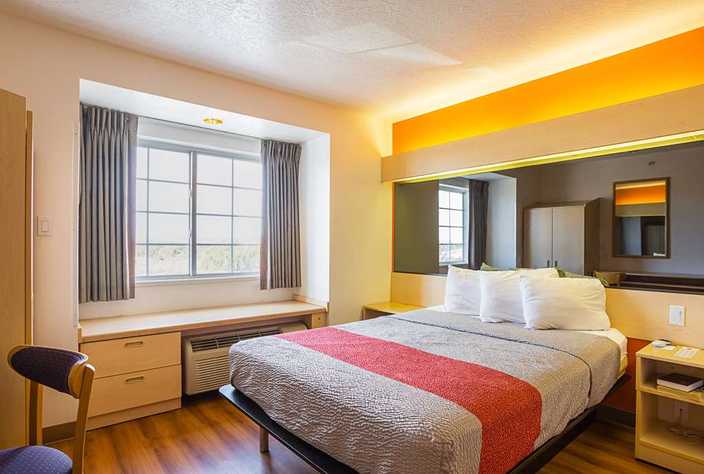 Motel 6 Bernalillo NM - photo 8