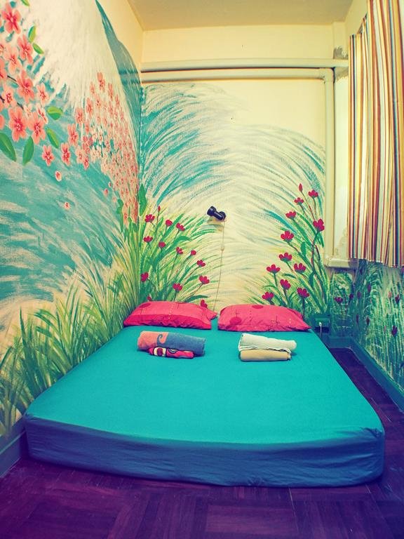 Mad COW Hostel Silom