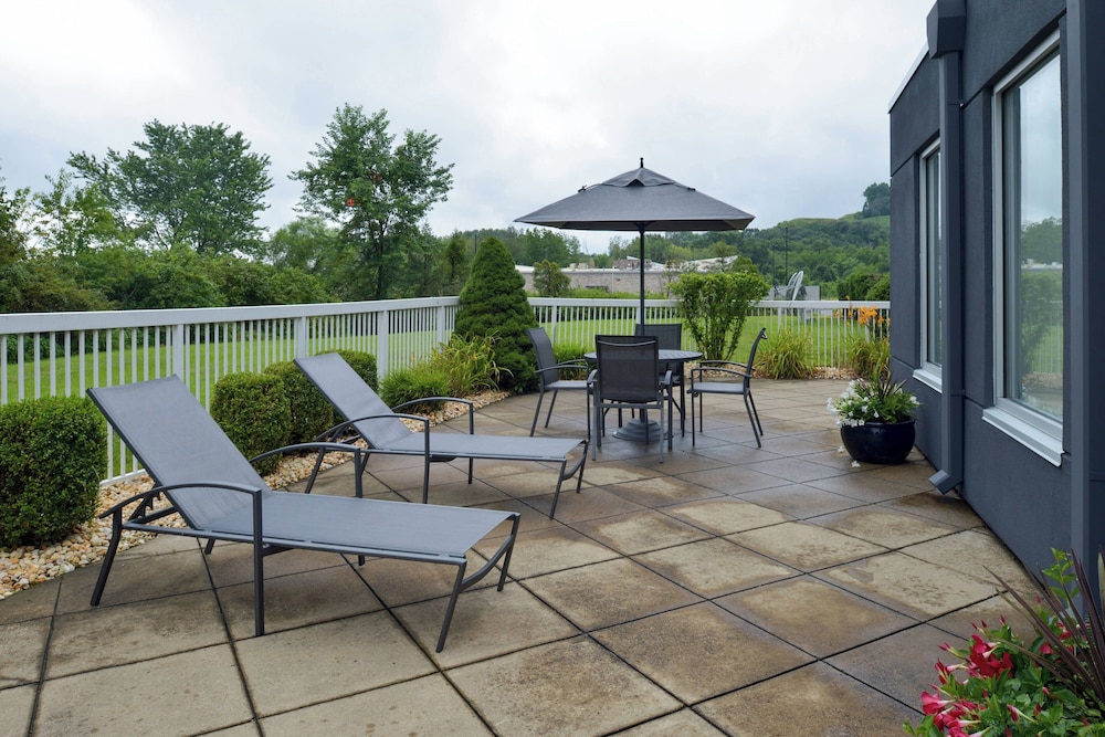 Fairfield by Marriott Inn & Suites Pittsburgh New Stanton - photo 24