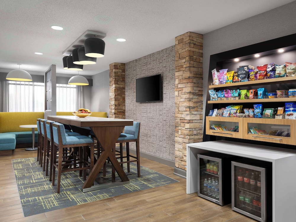 Hampton Inn Ottawa - photo 34