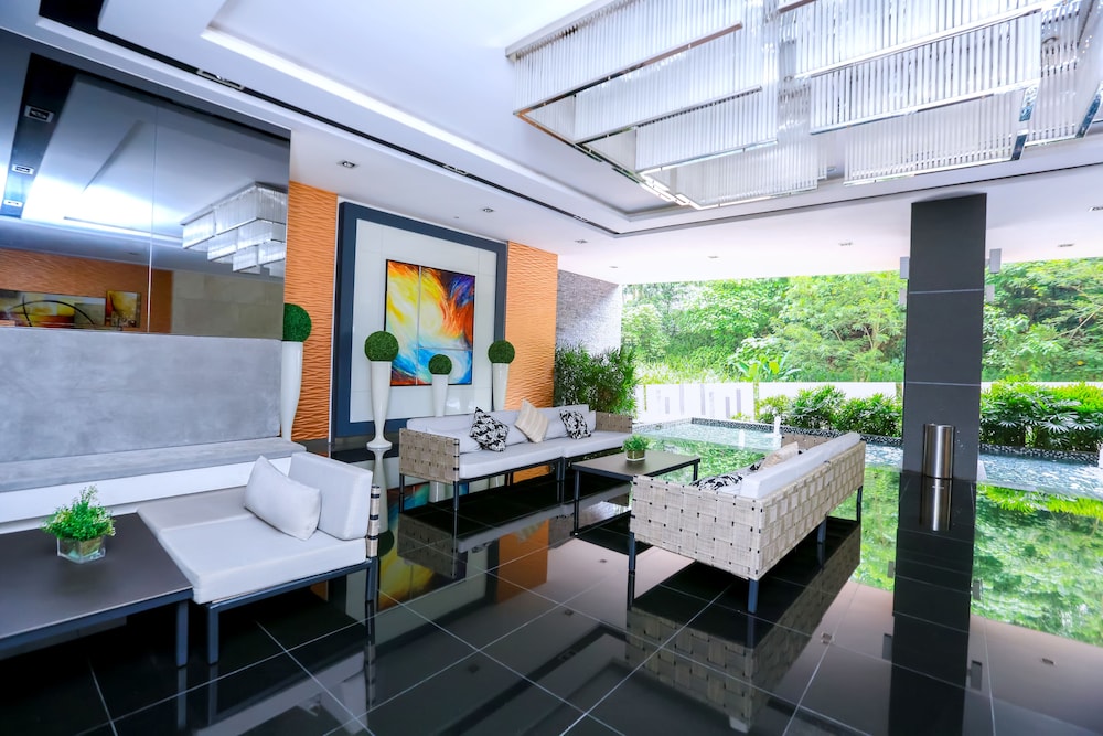 Richmond & Aston Kiara Suites Kl — 4-Star Luxury Hotel in Kuala Lumpur, Malaysia