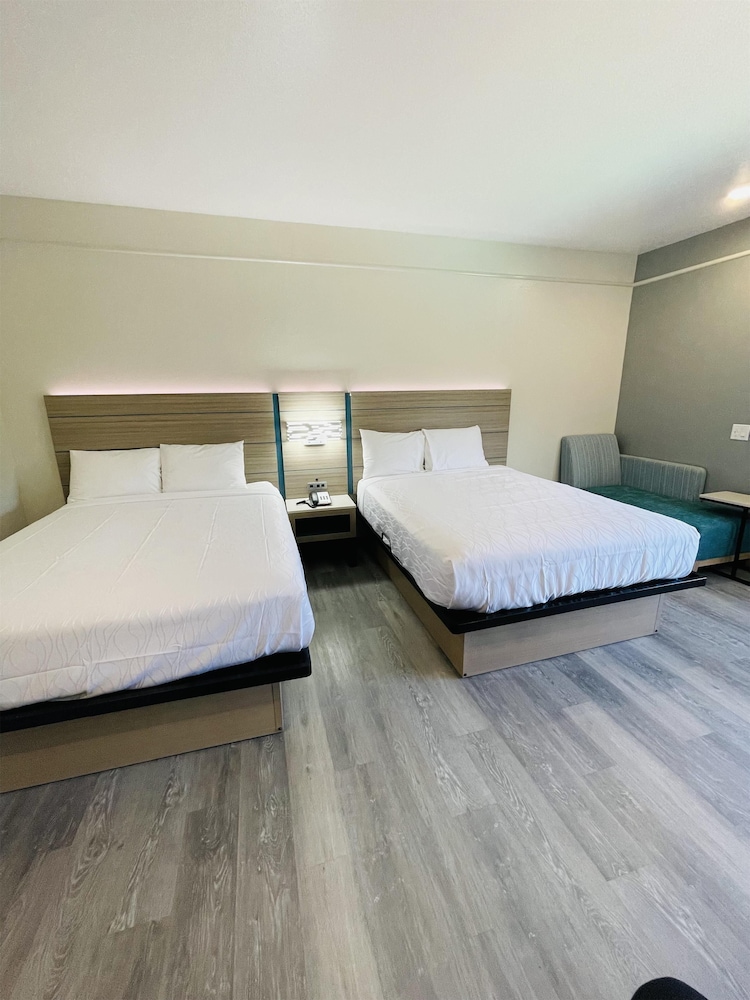 Sonesta Essential North Houston - photo 5