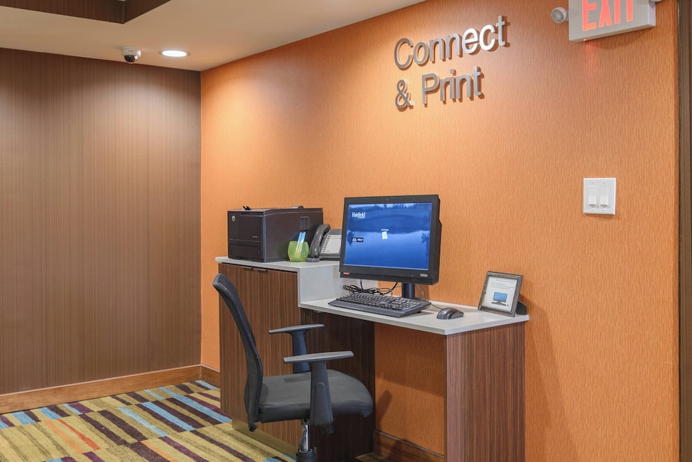 Fairfield Inn by Marriot Manchester Boston Regional Airport - photo 19