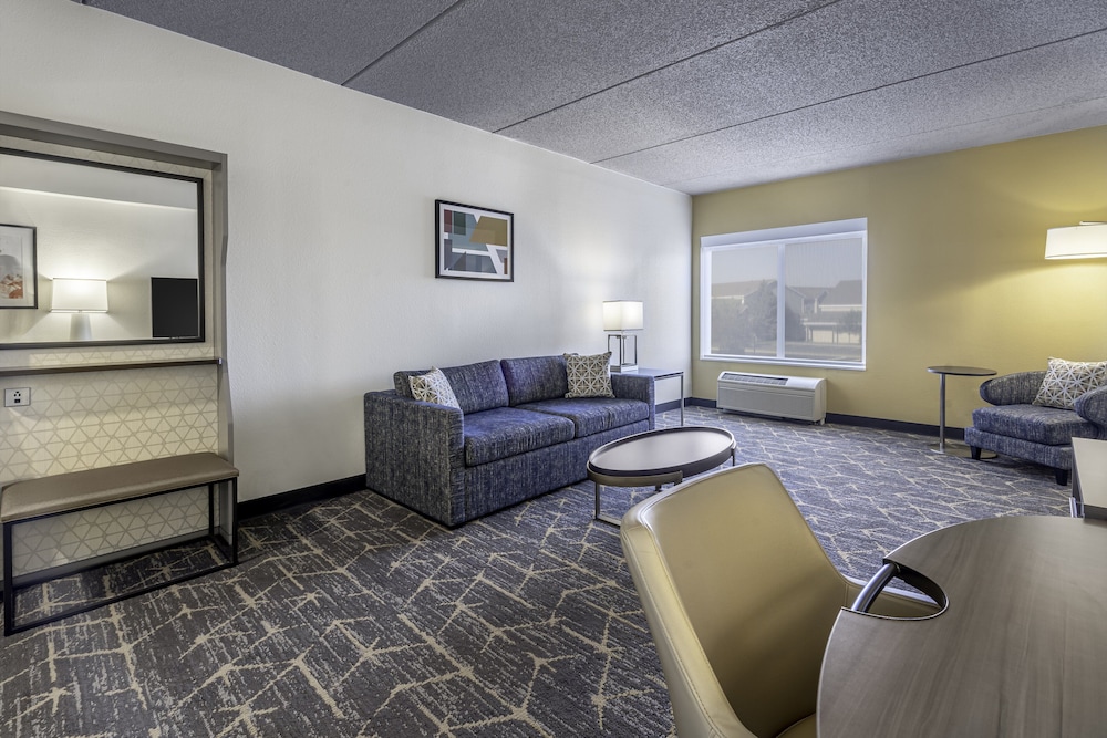 Holiday Inn & Suites Wausau Rothschild by IHG - photo 12