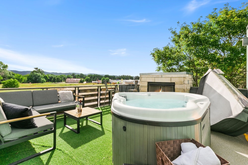 Old Town Modern New Build: Rftp Spa W Mtn Views - photo 34