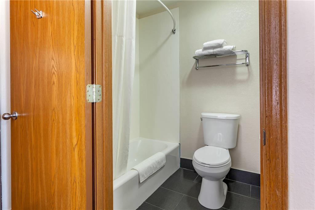 Quality Inn New London - photo 13