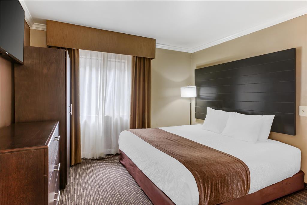 Best Western InnSuites Tucson Foothills Hotel & Suites - photo 75