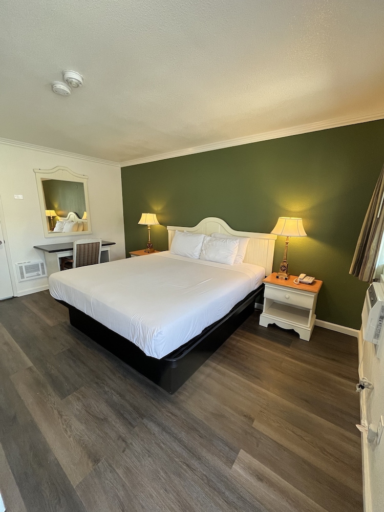 American Inn Grover Beach - photo 5