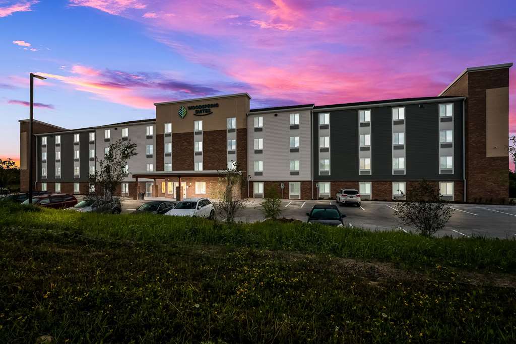 Woodspring Suites Milwaukee Menomonee Falls - photo 8