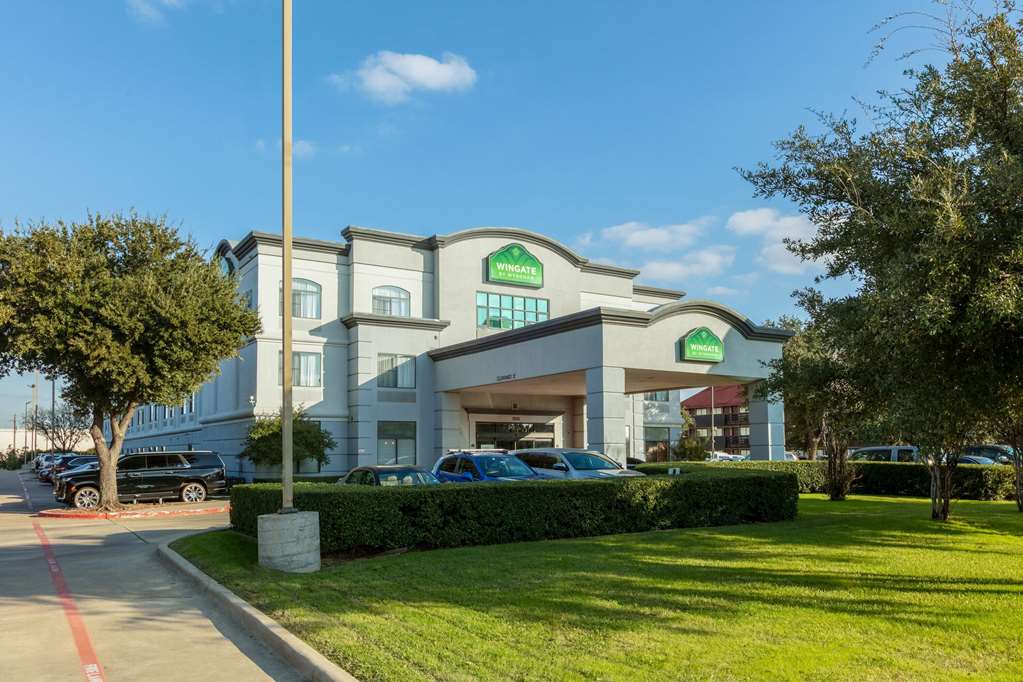 Wingate by Wyndham DFW North Irving - photo 6