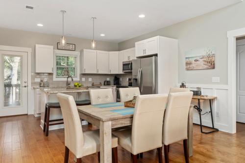 All Summer Long by Oak Island Accommodations - photo 8