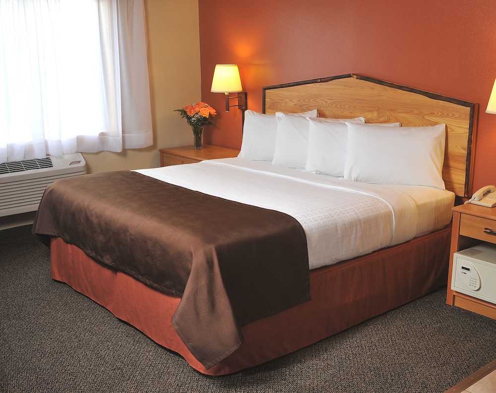 AmericInn by Wyndham Oswego - photo 4