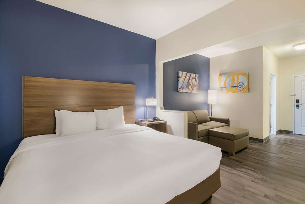 MainStay Suites Joliet I 80 - photo 17