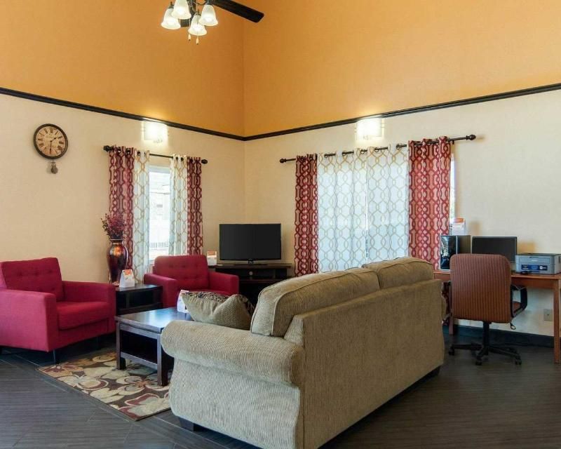 Econo Lodge Russellville I 40 - photo 8
