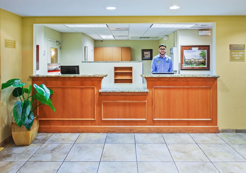 Candlewood Suites El Paso North by IHG - photo 41