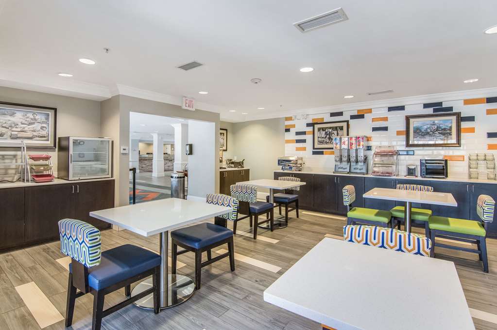 Sleep Inn & Suites Columbus near Fort Benning - photo 28