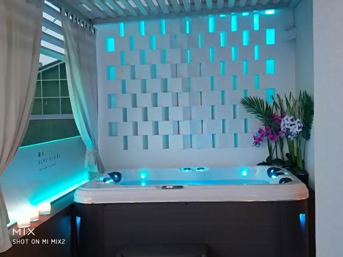 Alke Homme II — 4-Star Luxury Hotel in Athens, Greece