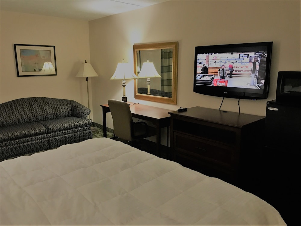 Travelodge Houghton Lake - photo 4