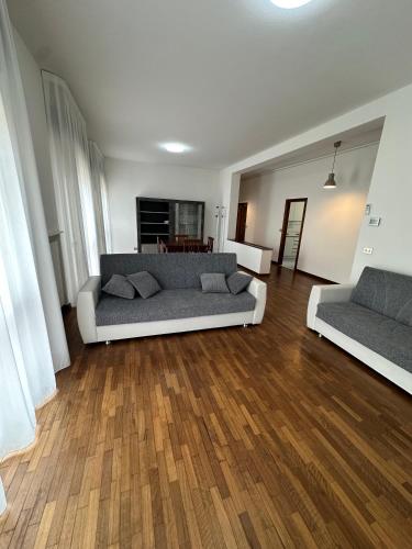 Appartamento Trieste — 4-Star Luxury Hotel in Chioggia, Italy