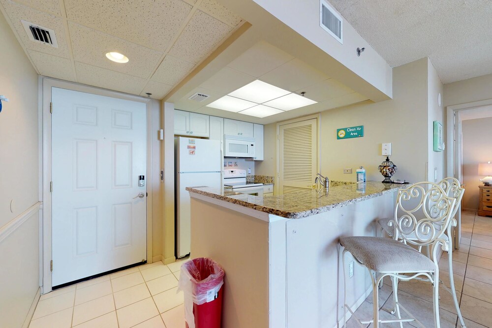 Long Beach Towers - photo 20