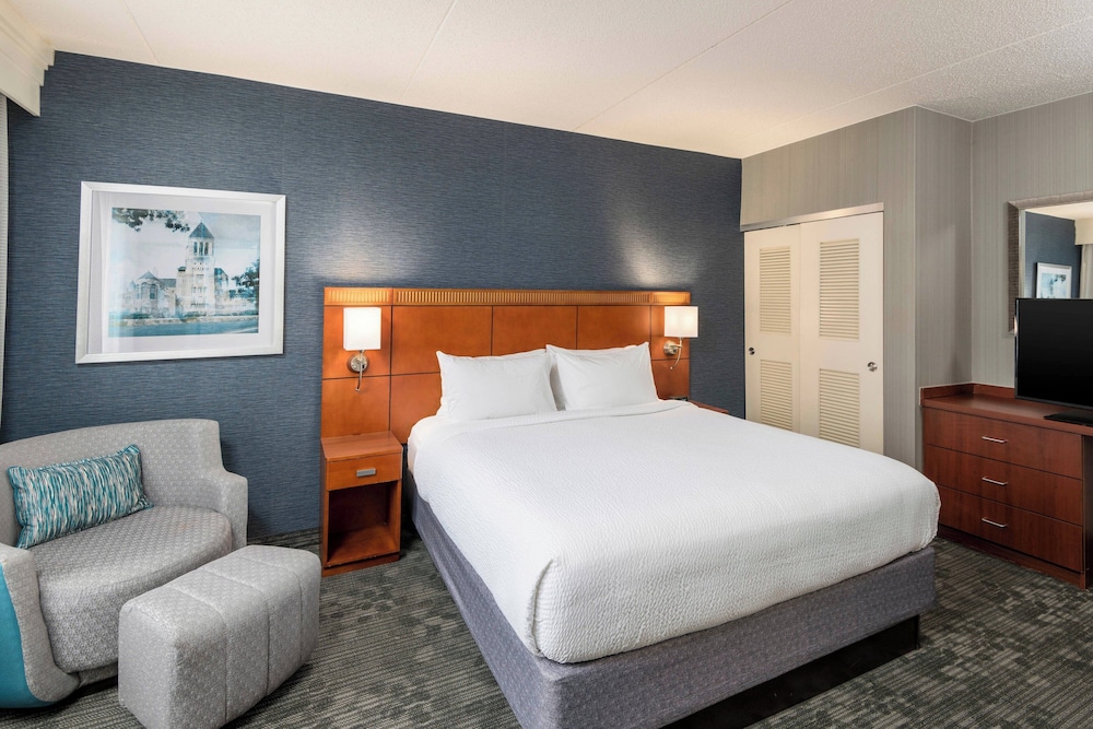 Courtyard by Marriott Philadelphia Valley Forge Collegeville - photo 10