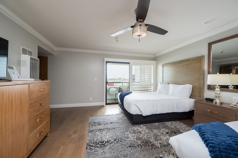 456 Embarcadero Inn & Suites - photo 15
