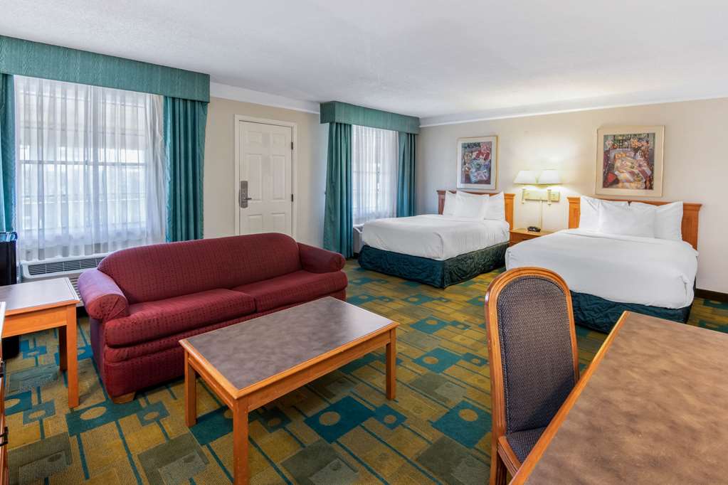 La Quinta Inn By Wyndham IH 10 West San Antonio TX - photo 22