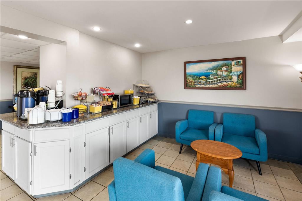 Days Inn by Wyndham Mountain Home - photo 42