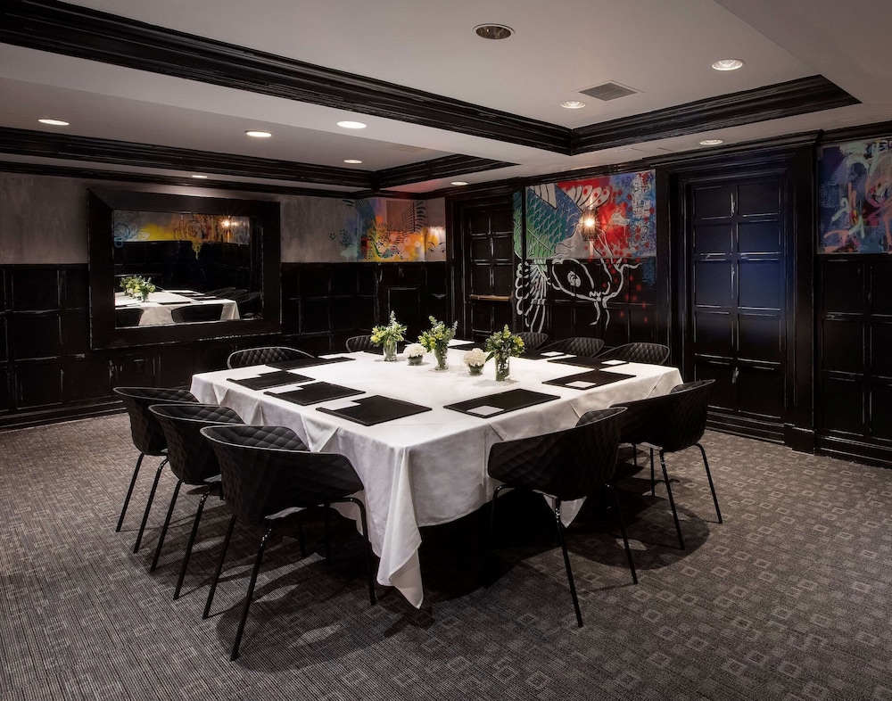 The Eliot Hotel - photo 44