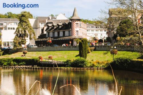 La Potinière Du Lac Appartements — 4-Star Luxury Hotel in Couterne, France