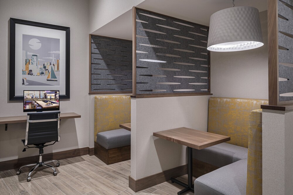 Hampton Inn Boston Woburn - photo 26