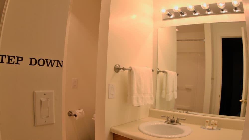 Carlton Hotel - photo 21