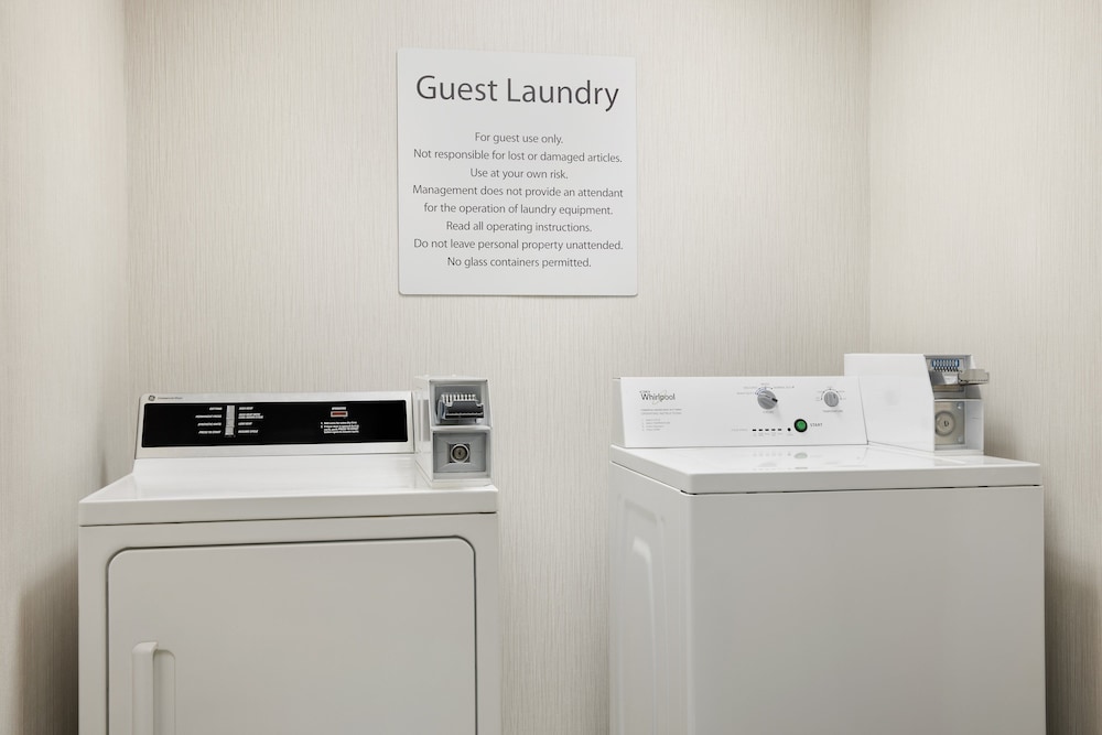 Holiday Inn Express & Suites Seymour by IHG - photo 17