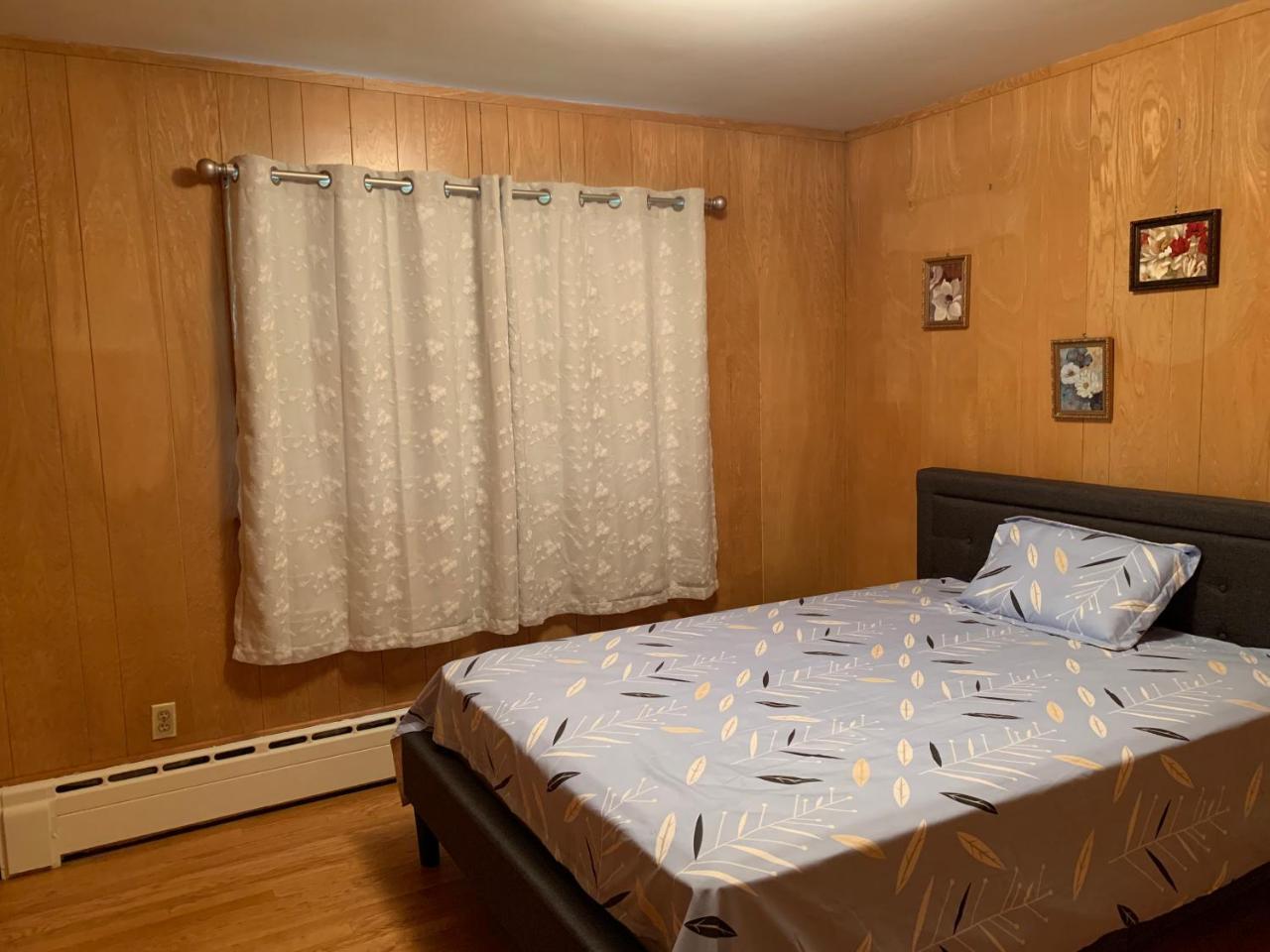 2 Cozy Queen Size Bedroom New Brunswick Nj Downtown 17967069 — New Brunswick