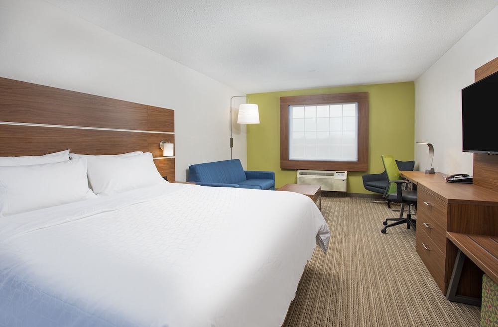 Holiday Inn Express & Suites Alcoa by IHG - photo 16